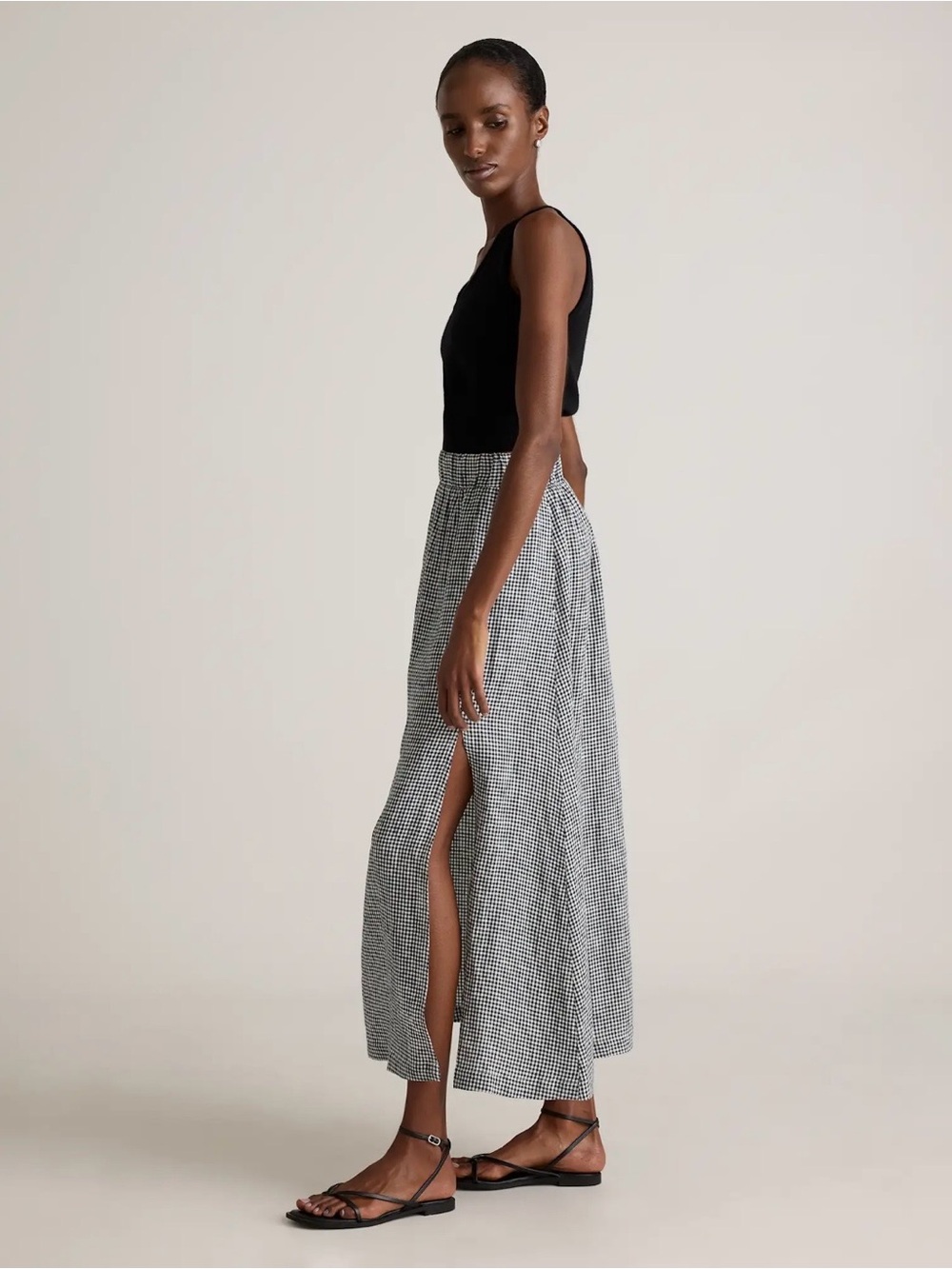 Quince
100% European Linen Split Maxi Skirt. Size M. - Picture 3 of 3